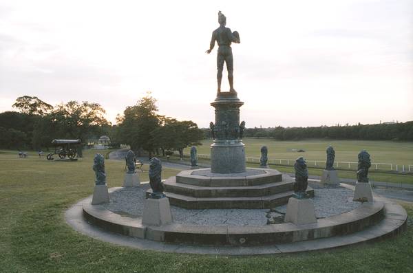 The 'We Won' statue has a cannon on either side