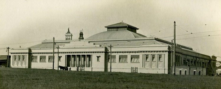 The Hordern Pavilion, started as a exhibition hall, but became the premier concert venue in Sydney